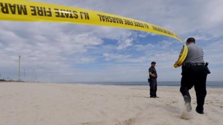 Descubren un cuerpo tirado sobre la playa; era un turista que murió ahogado