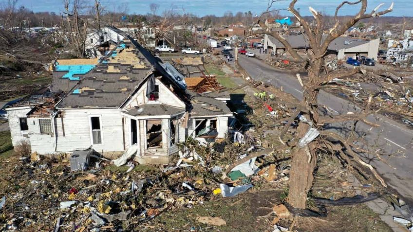 Pobladores de Kentucky se quedarían sin electricidad por semanas tras el azote de tornados