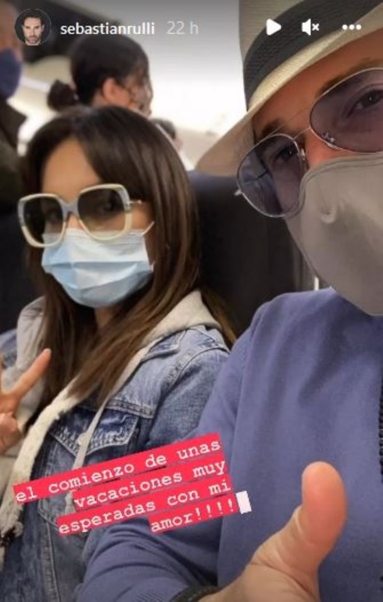 Angelique Boyer en el avión