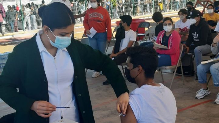 Habilitan registro para vacunación de refuerzo contra Covid-19 para mayores de 18 años