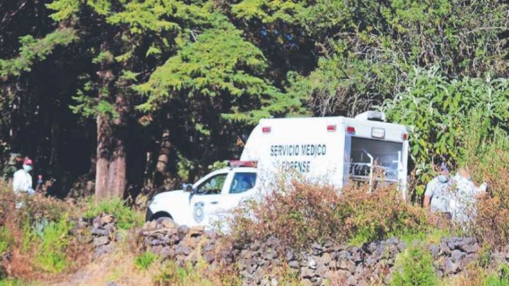 Encuentran un par de cuerpos masculinos a un costado de la autopista Cuernavaca-México