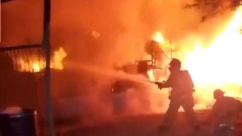 Guaymas: Bomberos sofocan incendio forestal por rumbos de la colonia Independencia