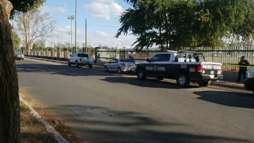 Triple 'levantón' provoca una gran movilización a un costado del deportivo en Ciudad Obregón