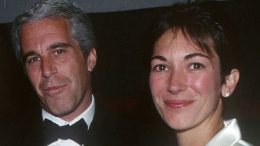 Ella es Ghislaine Maxwell, la socialité "más malvada que Jeffrey Epstein" que fue hallada culpable