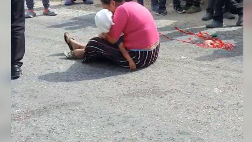 Niño de 3 años muere al ser atropellado por un camión de pasajeros; iba con su madre