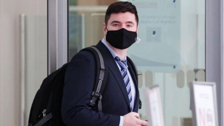 ¡Indignante! Graban a maestro pedófilo al abusar de niña de 3 años en salón de clases