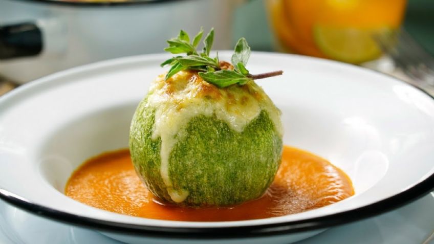 ¡Imperdibles! Estas calabacitas rellenas de queso y jamón serán la sensación