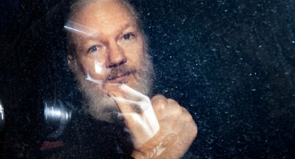 Biden busca anular el fallo que bloquea la extradición de Julian Assange a EU