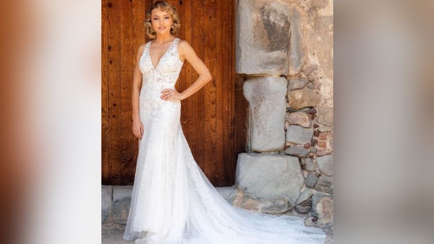 Desde la clínica, Angelique Boyer muestra que se somete a este tratamiento