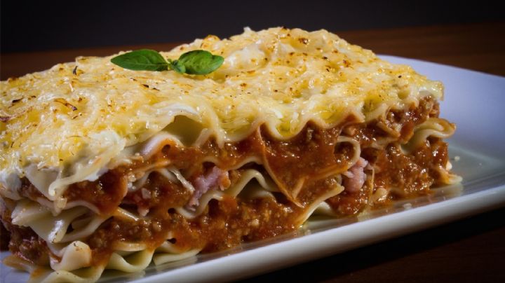 ¡Mamma mía! Disfruta de esta deliciosa lasaña casera; la tendrás lista en 4 simples pasos