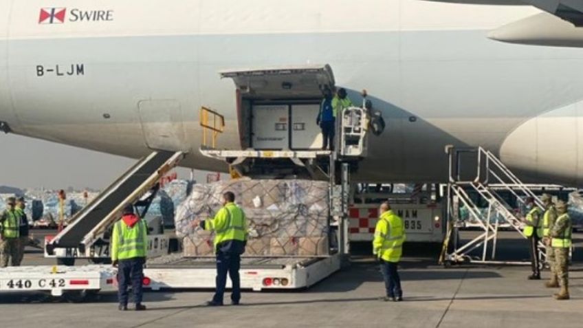 Covid-19: Llegan a México las primeras dosis de la vacuna china CoronaVac