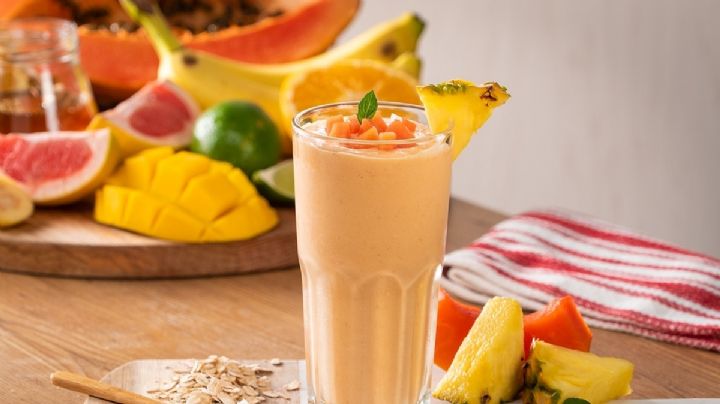 Mejora tu digestión con ayuda de este delicioso licuado de papaya y piña