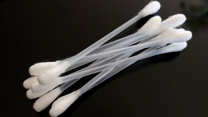 ¡Aterrador hallazgo! Usar cotonetes para limpiar los oídos sería una práctica peligrosa