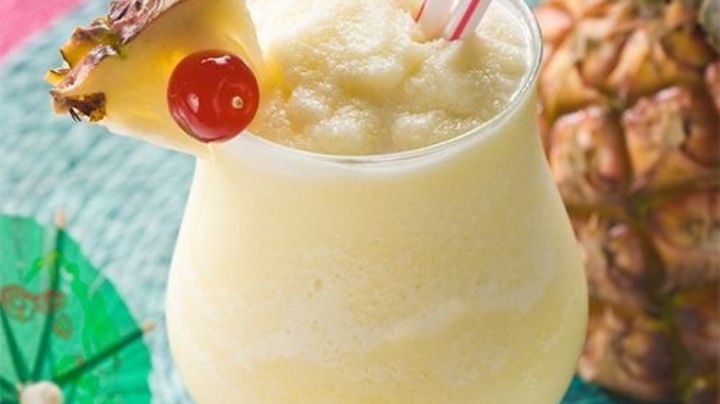 ¡Perfecto para Cuaresma! Este frappé de piña colada se convertirá en tu bebida preferida