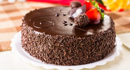 Este pastel de chocolate es perfecto para festejar su amor el próximo 14 de febrero