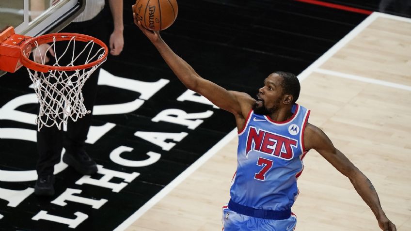 Kevin Durant y LeBron James lideran votación para el All-Star de la NBA 2021