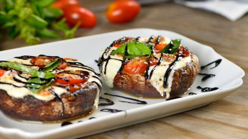 Disfruta de este portobello relleno de queso mozzarella; es perfecto para San Valentín