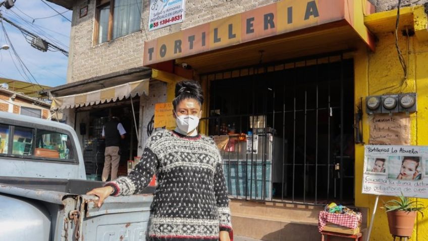 Historias de esperanza: Tortillería ayuda a estudiantes y abuelitos en la pandemia