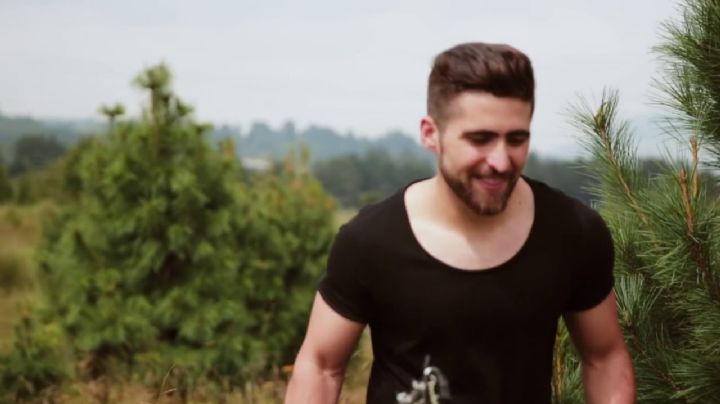 Diego Bolela presenta su nuevo sencillo: 'XQ XQ' junto con el álbum que se estrenará este año