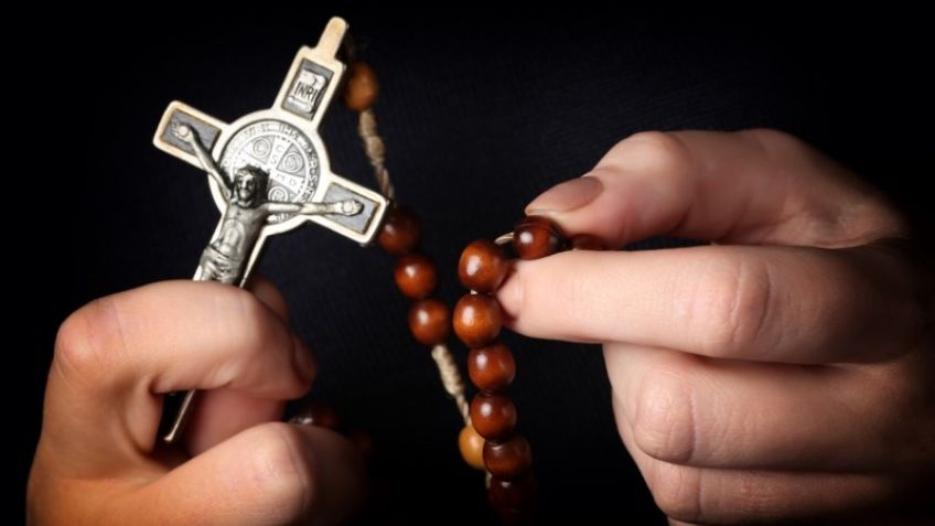 Brutal exorcismo: Matan a golpes a niña de 9 años; su madre creía que la poseyó el diablo