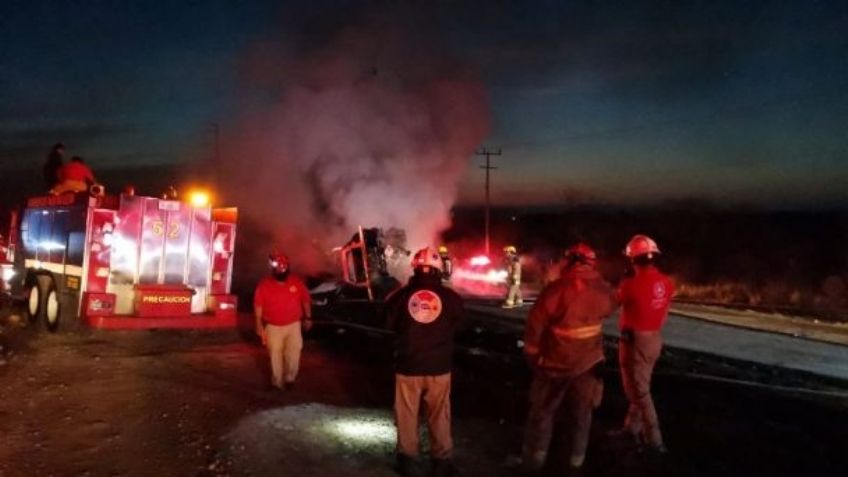 Tragedia en Nuevo León: Choque entre pipa y camión deja 12 muertos