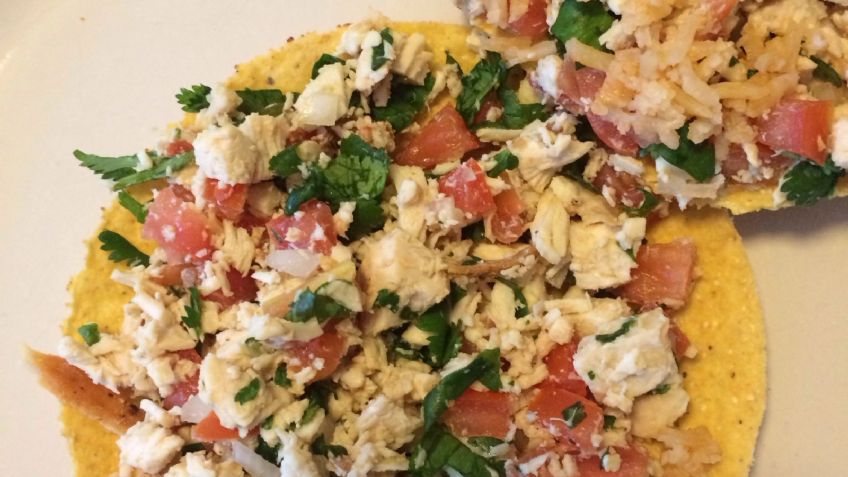 Dale la bienvenida a Semana Santa con este exquisito ceviche caliente de pollo