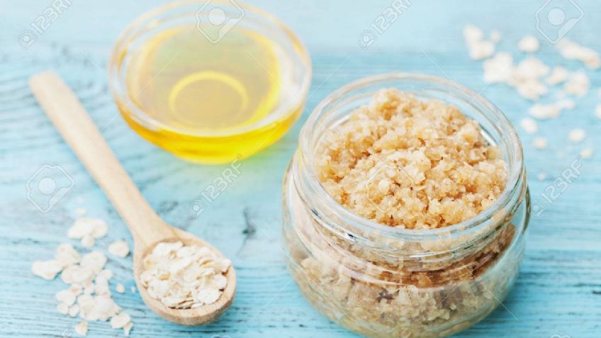 ¡Impactante! Logra una piel sin imperfecciones con este exfoliante de avena con miel