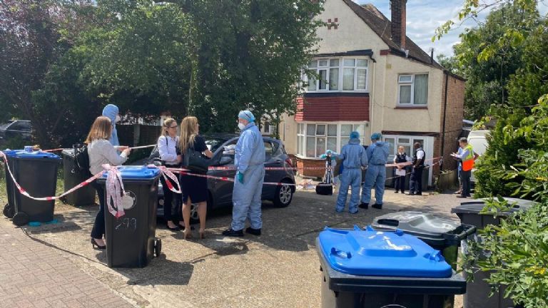 Madre asfixia y decapita a su bebé de 5 meses