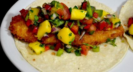 Manjar de Cuaresma: Estos tacos de pescado con mango dejarán boquiabierta a tu familia