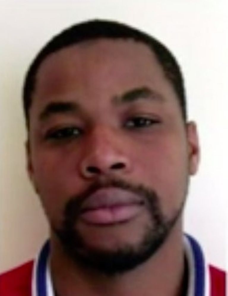 Samuel Brown está detenido por abuso sexual