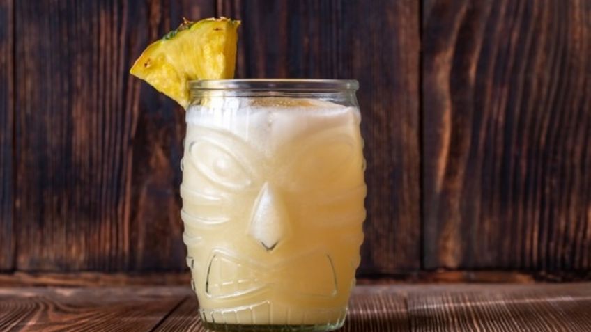 Desinflama tu vientre con ayuda de esta exquisita agua de piña con avena