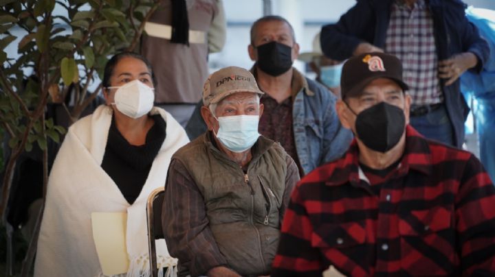 Pese a tener diabetes e hipertensión, niegan la vacuna a adultos mayores por no actualizar INE