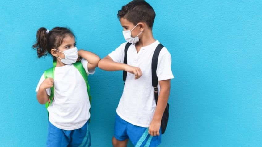 Covid-19: Descubre cómo transformar un cubrebocas de tamaño adulto en uno para niños