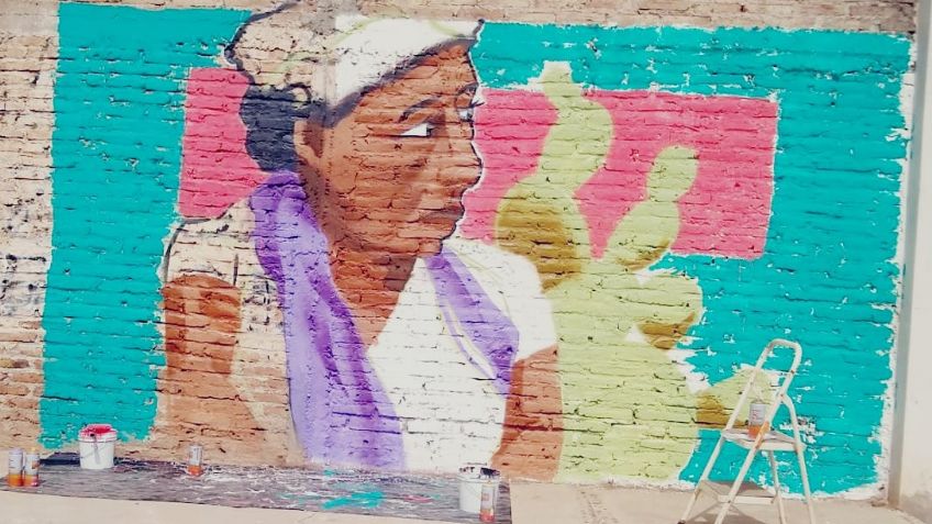 Pintan murales inspirados en los relatos ganadores del concurso 'Microcajeme'