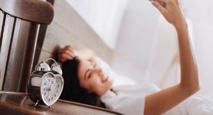 Ten cuidado, ver tu celular al despertar puede causar severos daños en tu salud