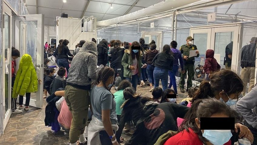 Revelan impactantes FOTOS de niños indocumentados hacinados en prisiones de ICE