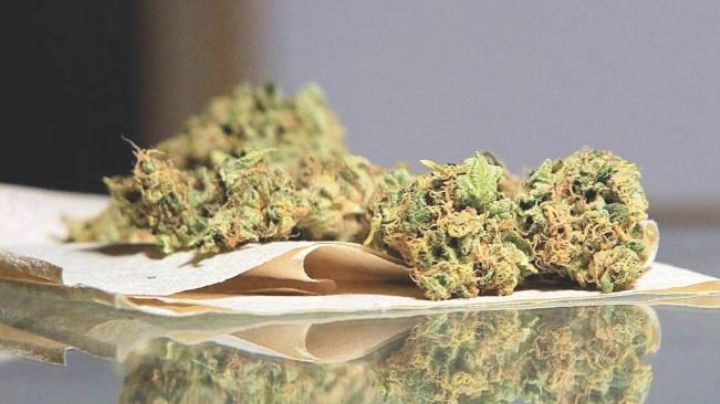 Intenta pasar marihuana a Inglaterra para pagar deudas médicas de su esposa embarazada