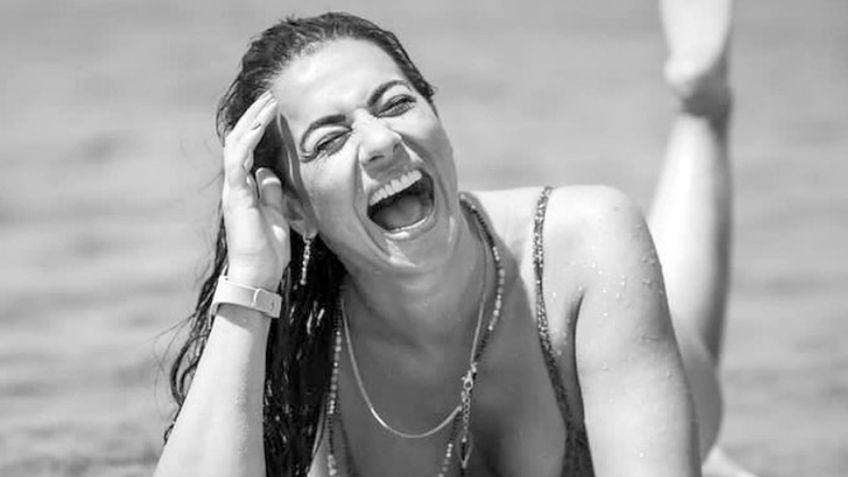 Cecilia Galliano, actriz de Televisa, nada con tremendo bañador negro y lo presume en Instagram