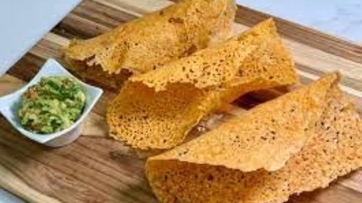 ¡Para botanear! Aprende a preparar un rico chicharrón de queso