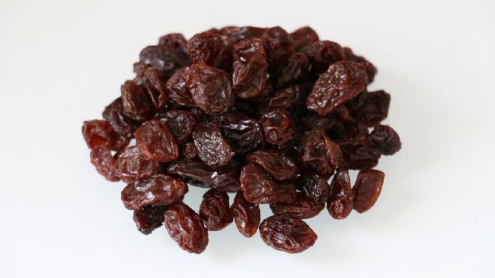 ¡Perfectas para eliminar el estreñimiento! Averigua este y otros beneficios de la uva pasa
