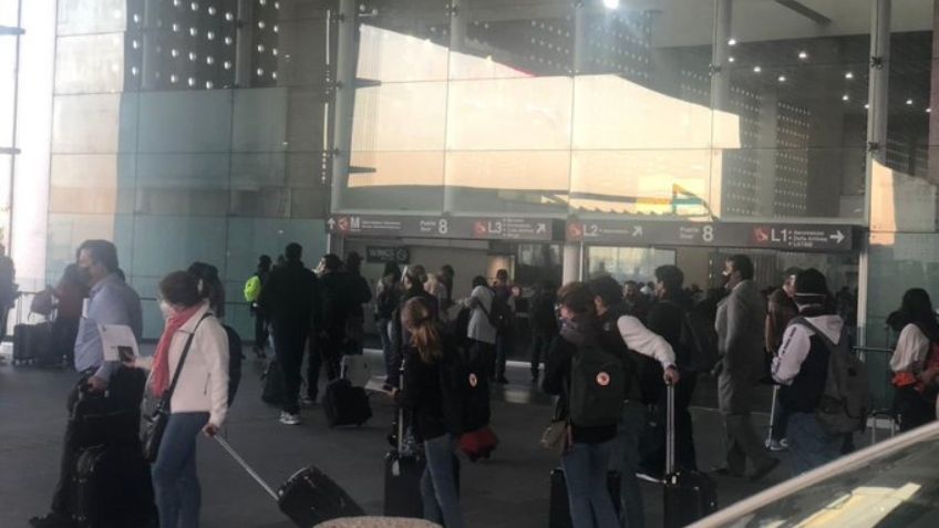 Pese a la pandemia, AICM se llena de viajeros previo a las vacaciones de Semana Santa