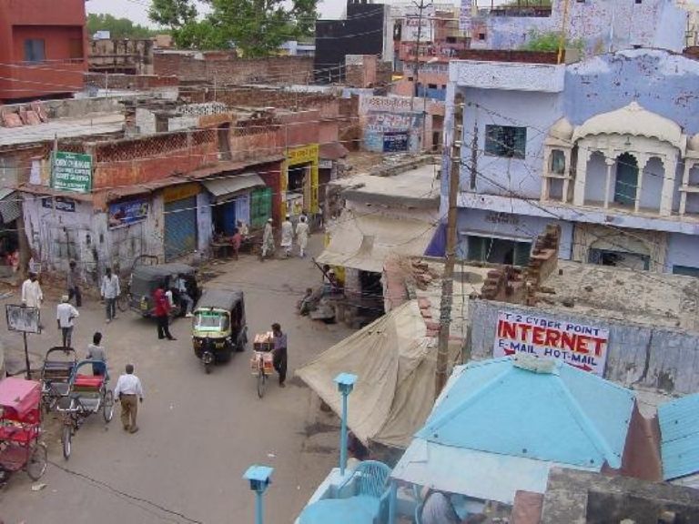 Una mujer mató a su amante con acido en Agra, India