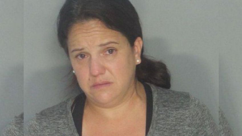 Cae maestra latina por abusar durante años de jovencitas desde que tenían 11 y 14 años