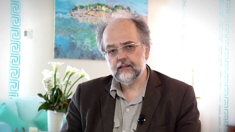 Paul Hunter predice que nos contagiaremos de coronavirus cada dos o cuatro años