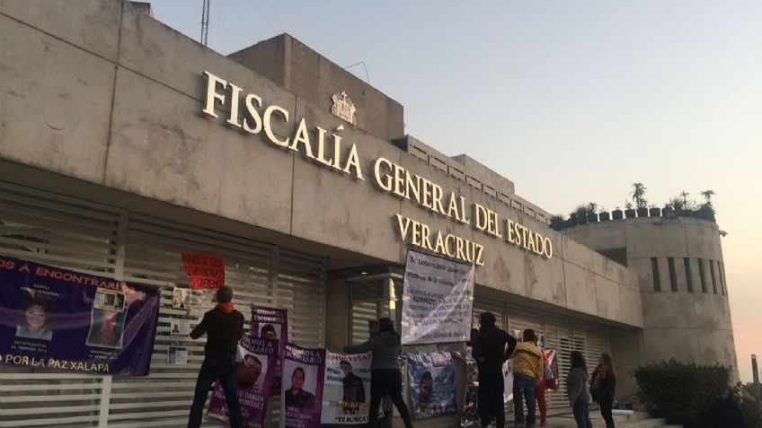 Funcionarios de Veracruz entregan restos humanos en bolsa de basura; Fiscalía los investiga