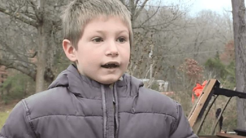"No quería que muriera": Niño de 7 años rescata a su hermanita de un fuerte incendio