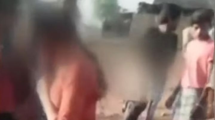 VIDEO: Humillan a joven víctima de violación; la hicieron desfilar junto a su agresor