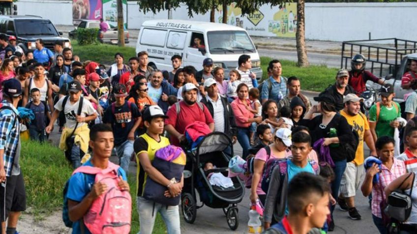 Caravana con al menos 400 migrantes atraviesa México en busca del 'sueño americano'