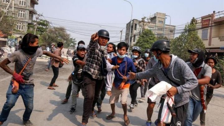 ONU advierte sobre posible guerra civil en Birmania; pide actuar y evitar "un baño de sangre"