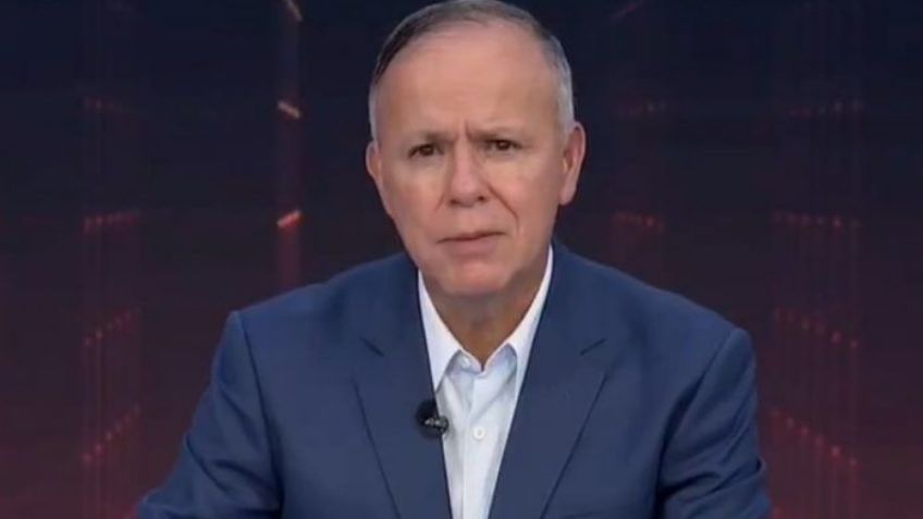 Ciro Gómez Leyva se vacuna contra Covid-19; describe el hecho como "extraordinario"